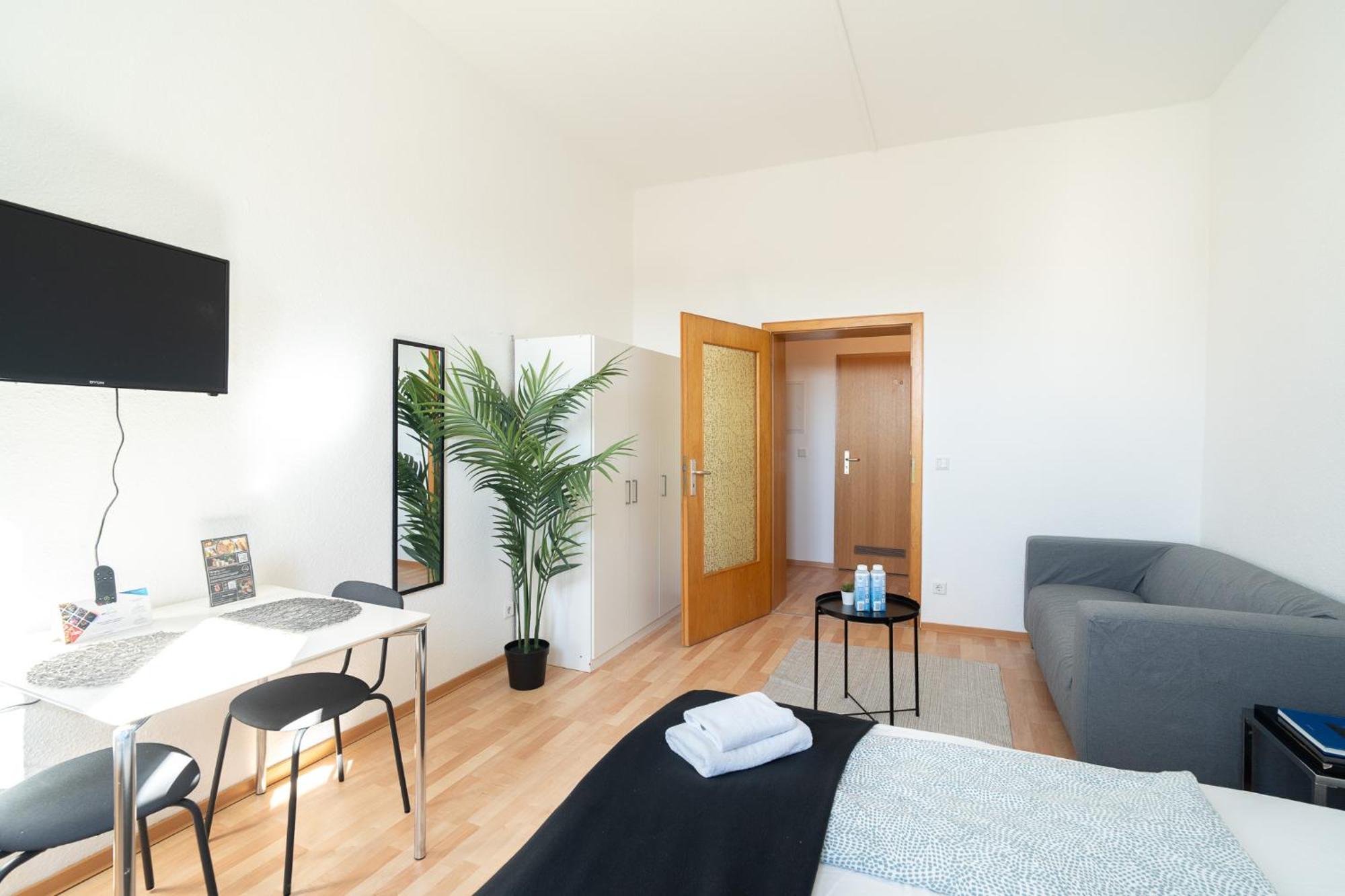 Modernes City-Studio Universitaet Koblenz Koblenz  Eksteriør billede